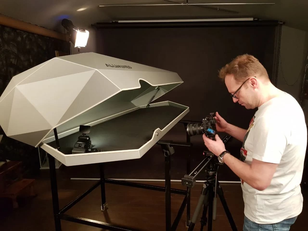 Natáčanie Alumined videa